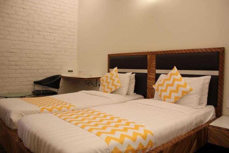 Fabhotel Daffodil Huda City Center Gurgaon Ngoại thất bức ảnh