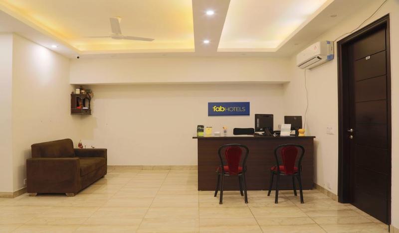 Fabhotel Daffodil Huda City Center Gurgaon Ngoại thất bức ảnh